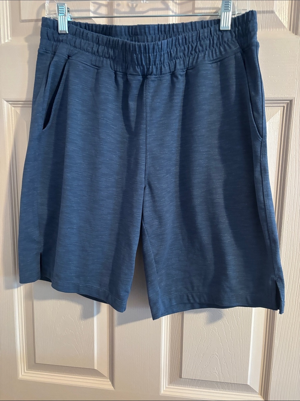 Mondetta Men's Athletic Shorts in Heathered Navy Blue